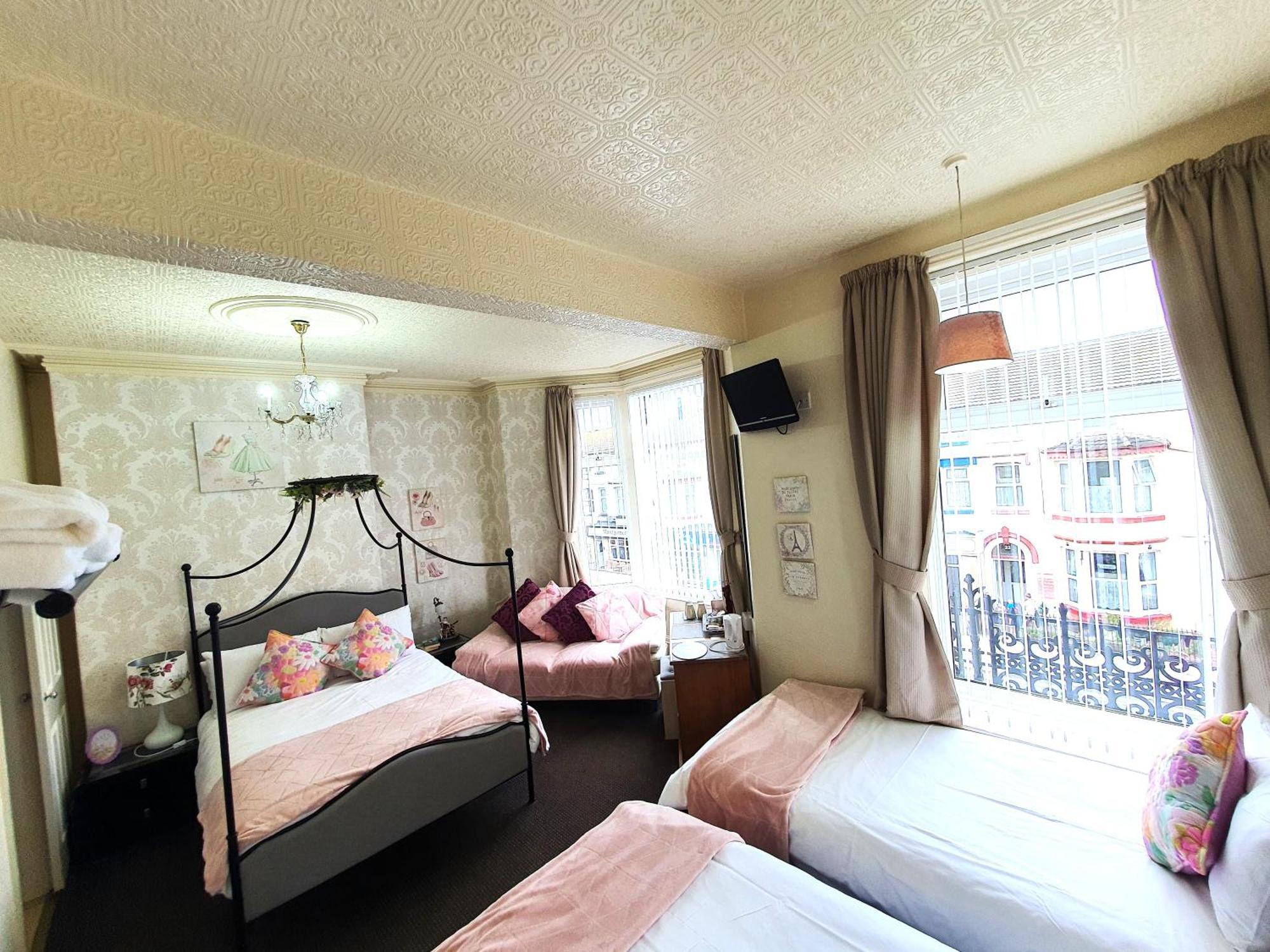 Windsor House Hotel Блекпул Екстериор снимка