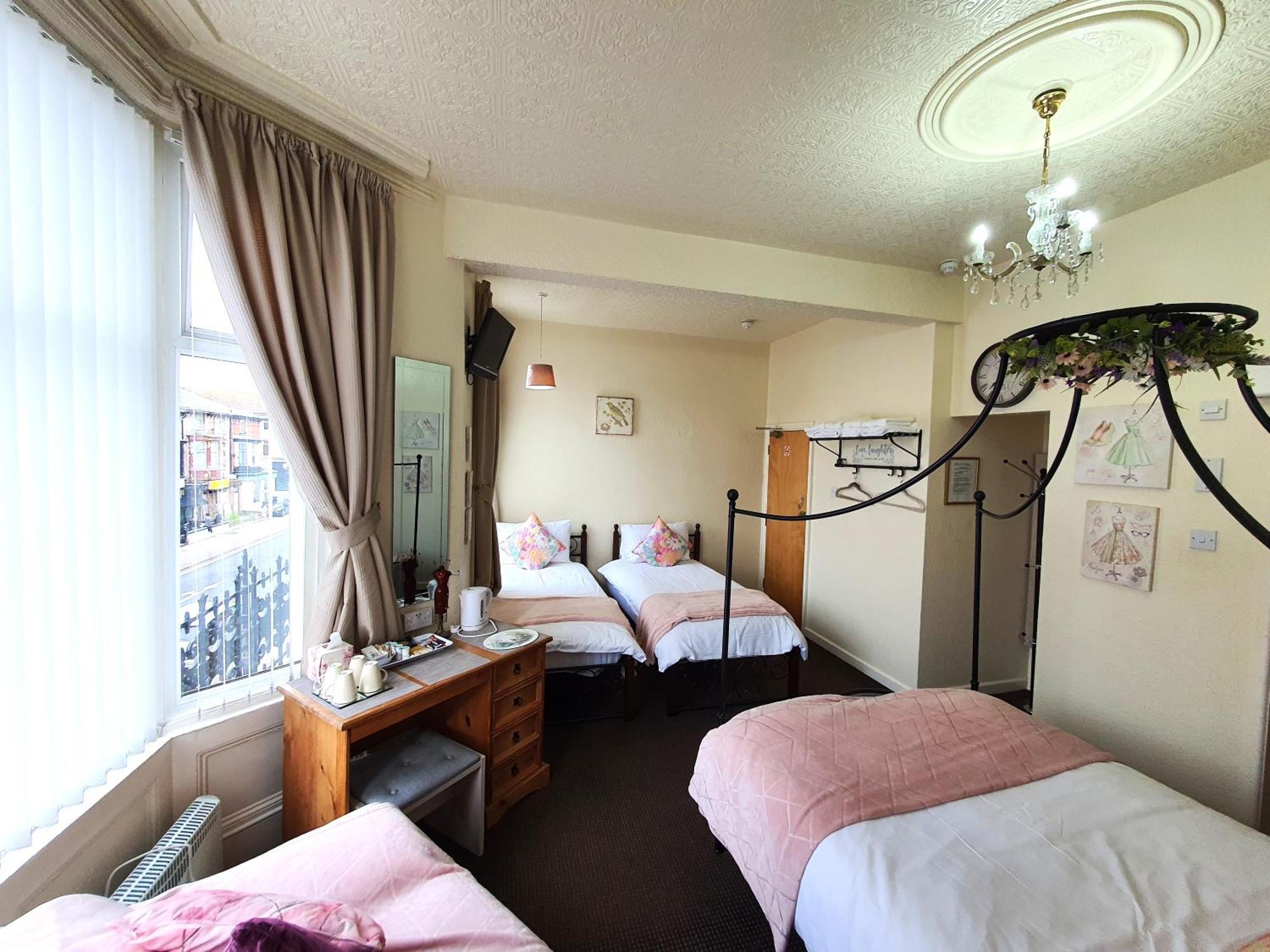 Windsor House Hotel Блекпул Екстериор снимка
