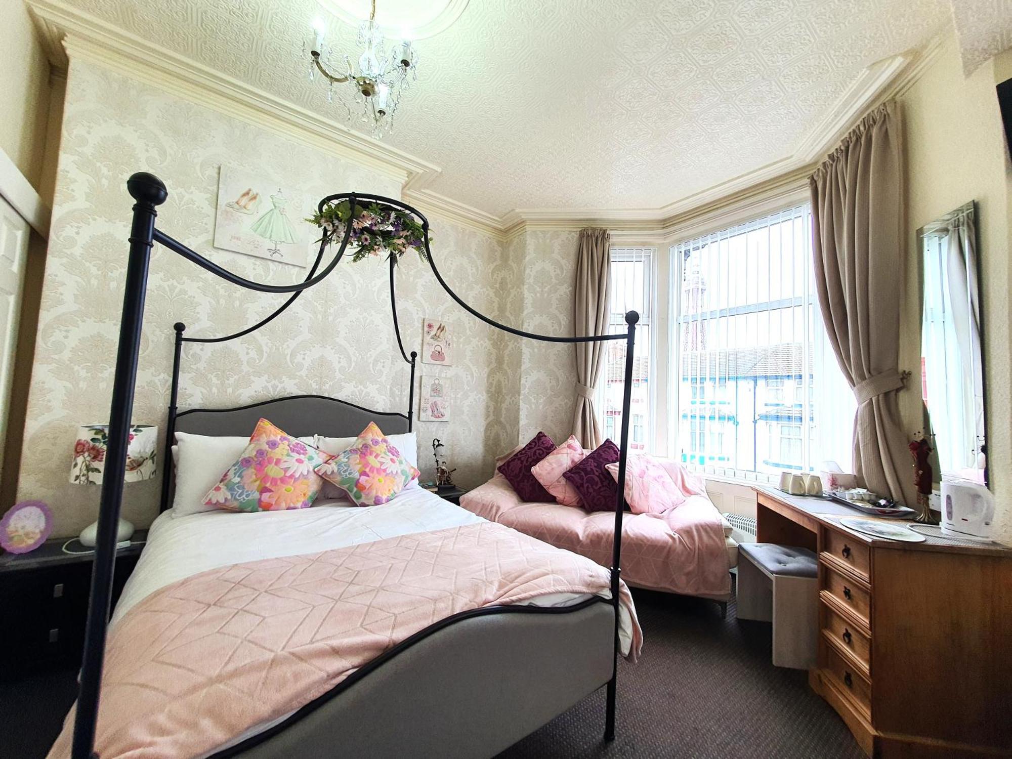 Windsor House Hotel Блекпул Екстериор снимка