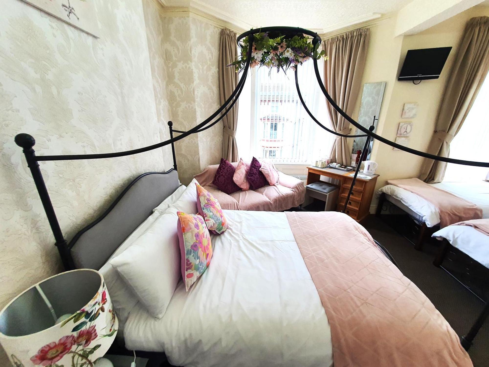 Windsor House Hotel Блекпул Екстериор снимка